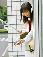 Horny slut takes off her clothes showing tits