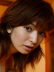 Kinky An Naba is naked when she is at home