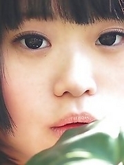 She never did chakuero shooting before so we started easy with Japanese schoolgirl cosplay and fan service!