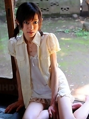 Slim Aoba Itou poses on the floor