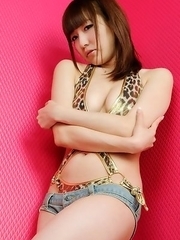 Chihiro Akiha on heels has sexy legs in such short pants