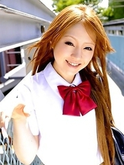 Teen chick Ria Sakurai shows off